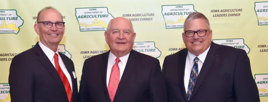 From left to right: Undersecretary for Marketing and Regulatory Programs Greg Ibach