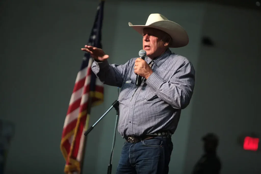 Cliven Bundy speaking in July 2014 at a forum hosted by the American Academy for Constitutional Education at the Burke Basic School in Mesa