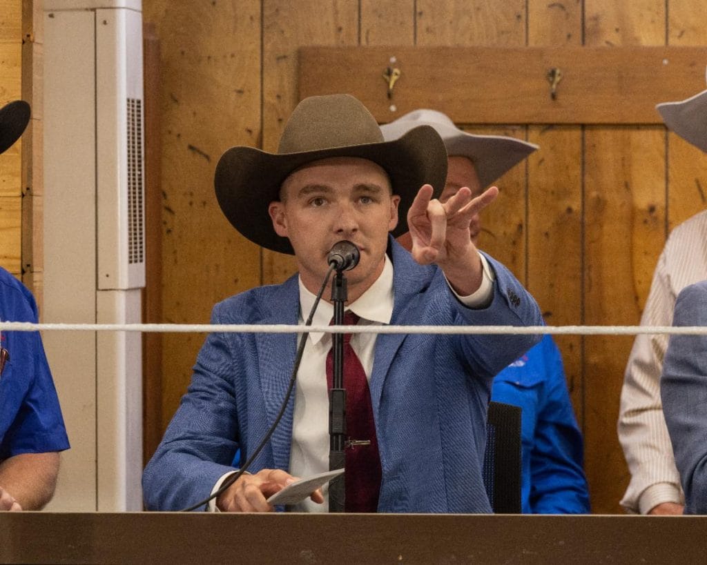 Thompson wins World Livestock Auctioneer Championship