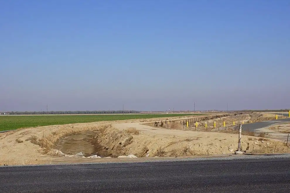 central valley drainage ditch