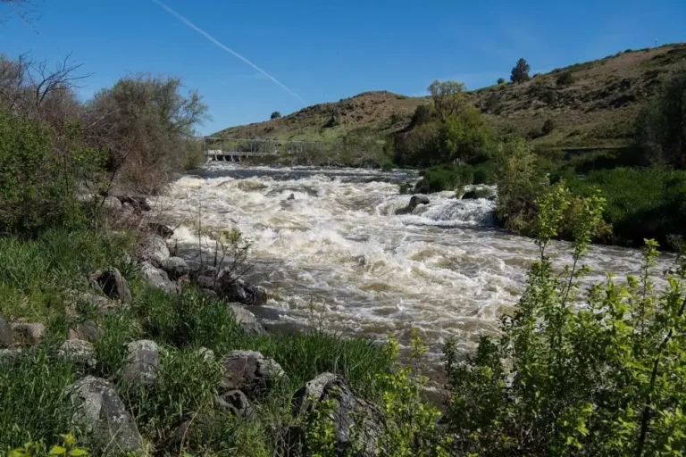 link river dam